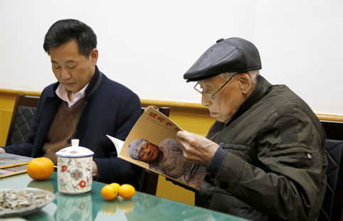 寿星书法家濮乾远老先生参访炉峰禅寺